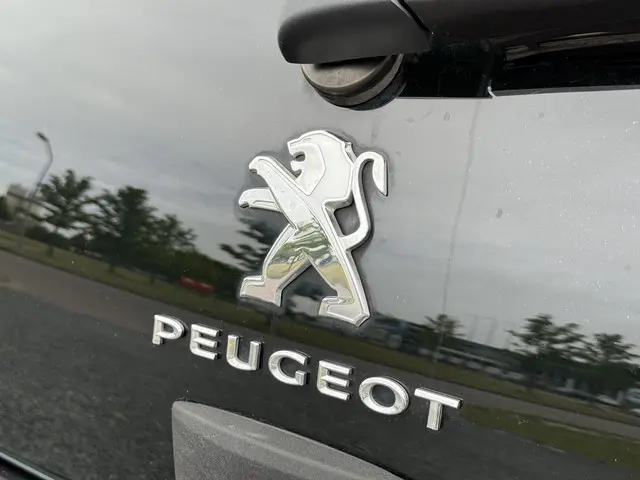 Peugeot 108 1.0 e-VTi Active 2015 Benzine 22