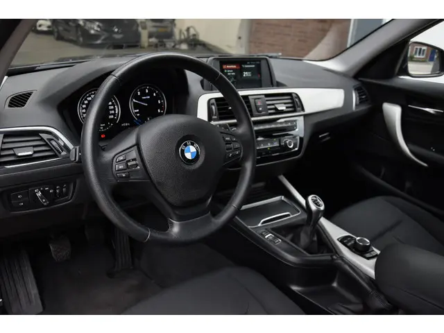BMW 1 Serie 116d *Navi | Cruise | Clima | Nette auto* 2017 Diesel 29