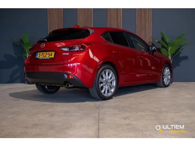 Mazda 3 2