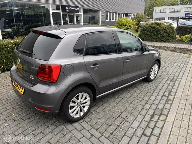 Volkswagen Polo 1.2 TSI Comfortline 2016 Benzine 3