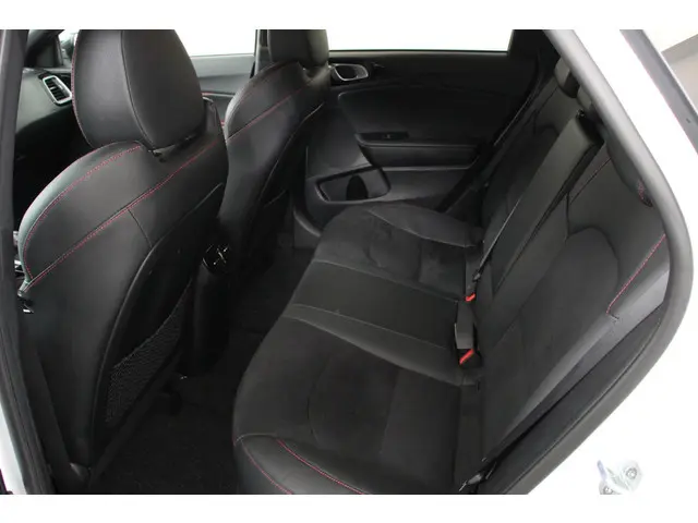 Kia ProCeed 1.6 T-GDI 204pk DCT GT 2020 Benzine 8