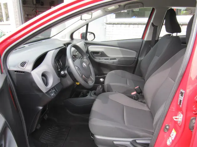 Toyota Yaris 1.0 VVT-i Trend 2016 Benzine 13