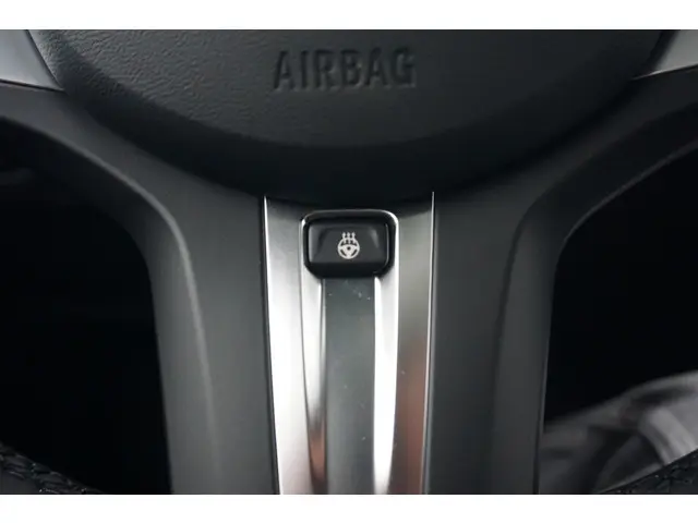 BMW 3 Serie Sedan 318i 2025 Benzine 36