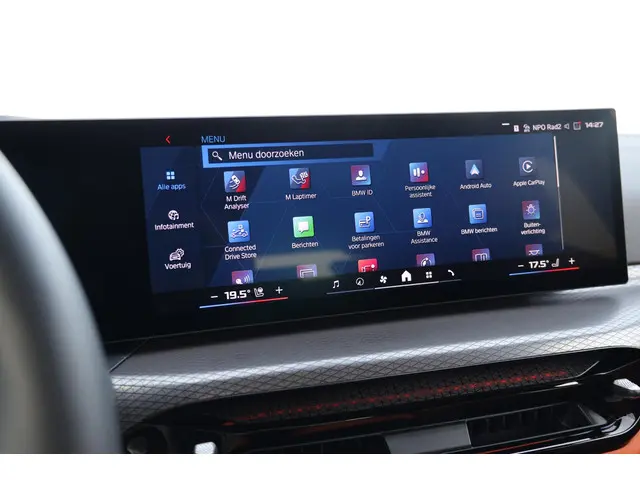 BMW M3 3-serie Touring xDrive Competition 2025 Benzine 47