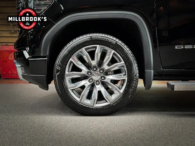 GMC Sierra Denali 6.2L V8 2024 Benzine 13