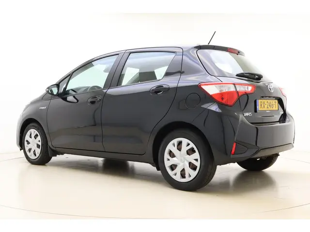 Toyota Yaris 1.5 Hybrid Aspiration 2018 Hybride Benzine 12