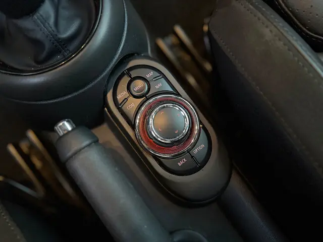 MINI Cooper Mini 1.5 | Facelift | automaat | led 2021 Benzine 22