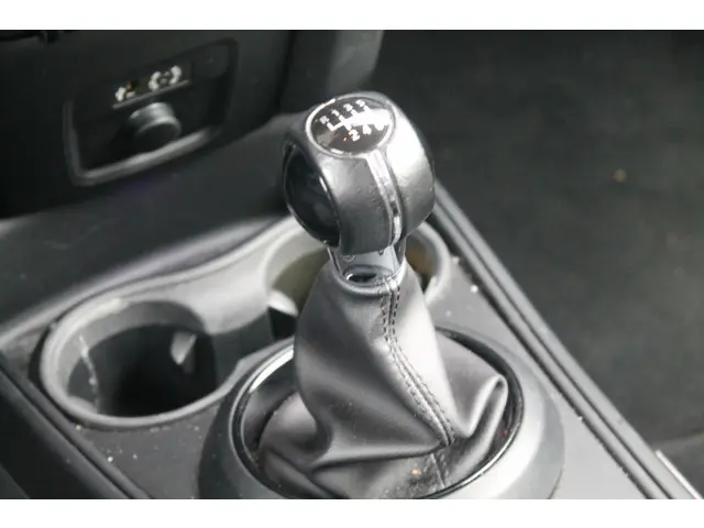 MINI Countryman One Pepper 2017 Benzine 14