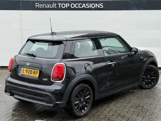 MINI Cooper One 1.5 Business Edition 2021 Benzine 11