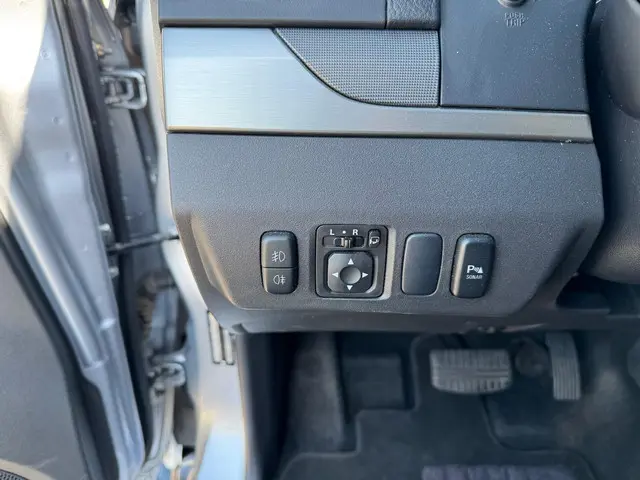 Mitsubishi Pajero 3.5 DI- Instyle 2016 Benzine 17