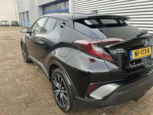 Toyota C-HR 1.8 Hybrid Premium 2017 Hybride Benzine 5