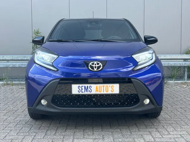 Toyota Aygo X 1.0 VVT-i S-CVT Pulse 2024 Benzine 8