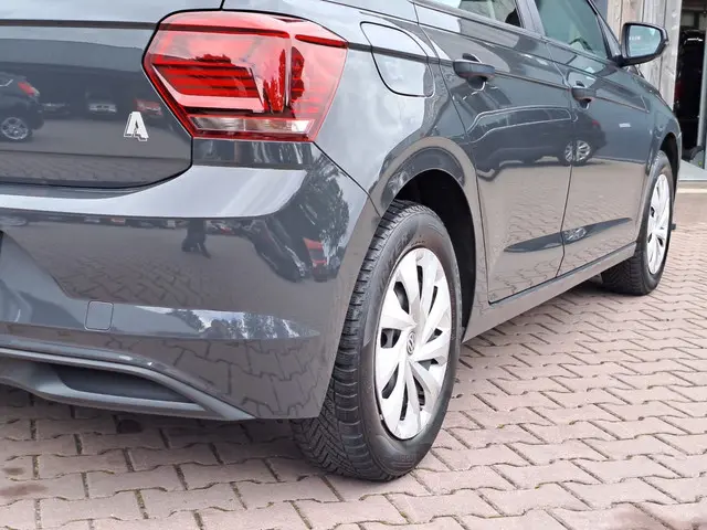 Volkswagen Polo 1.0 MPI Trendline 2018 Benzine 33