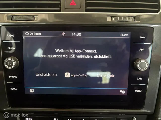 Volkswagen Golf 1.0 TSI Comfortline Business 2019 Benzine 19