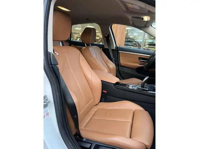 BMW 4 Serie Gran Coupé 420i High Executive 2021 Benzine 6