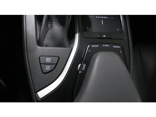 Lexus UX 250h Business Line 2019 Hybride Benzine 35