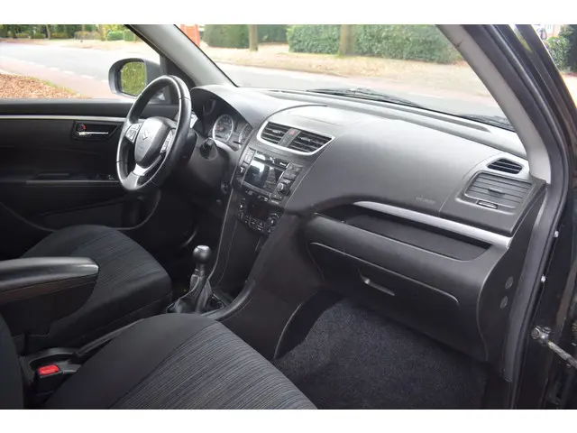 Suzuki Swift 1.2 Comfort EASSS 2016 Benzine 16