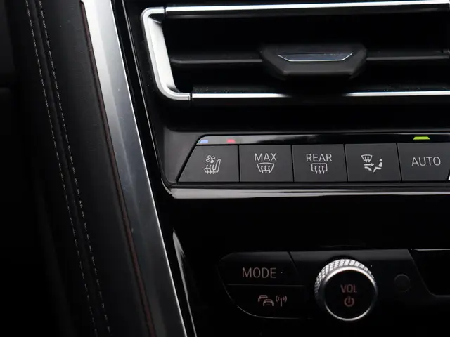 BMW 8 Serie Coupé M850i xDrive 2020 Benzine 17