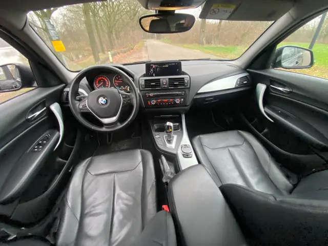 BMW 1 Serie 116i AUTOMAAT. LEDER 2013 Benzine 19