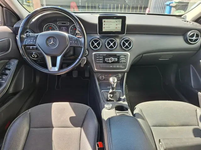 Mercedes-Benz A-Klasse 180 1e Eigenaar Navi 2014 Benzine 7