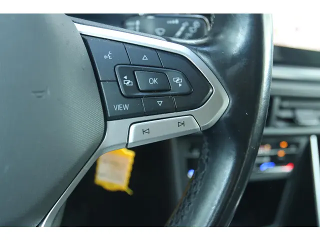 Volkswagen Polo 1.0 TSI STYLE 2022 Benzine 22