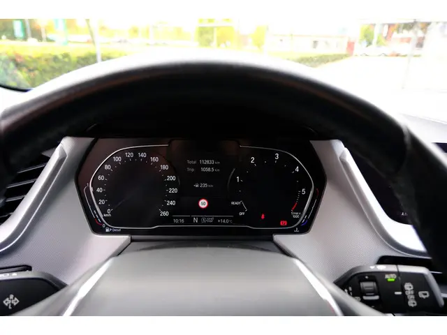 BMW 1 Serie 116d Navi|Clima|LMV|PDC 2020 Diesel 12