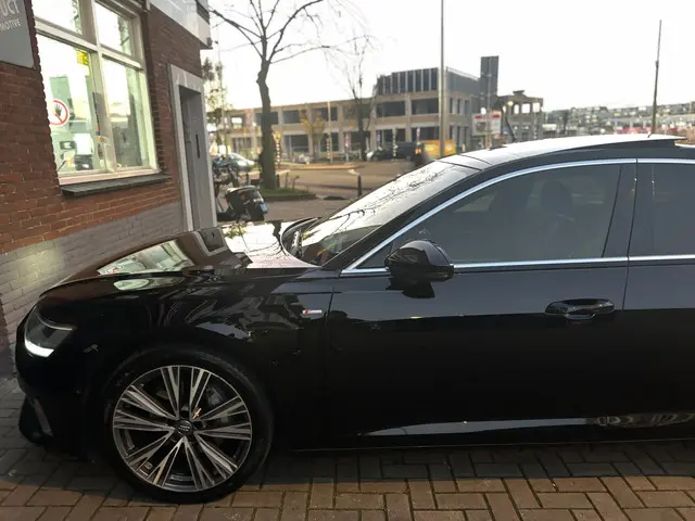 Audi A6 LIMOUSINE 45 TFSI S-LINE PANO 2020 Benzine 18
