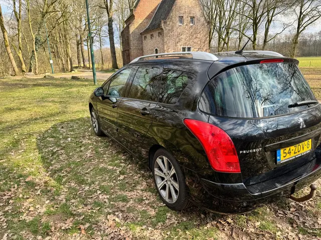 Peugeot 308 SW 1.6 THP Allure 7p 2012 Benzine 12