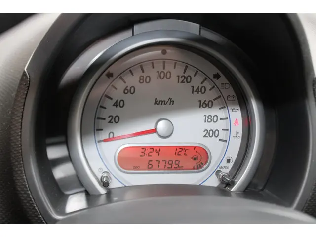 Suzuki Splash 1.0 VVT Comfort 2012 Benzine 15