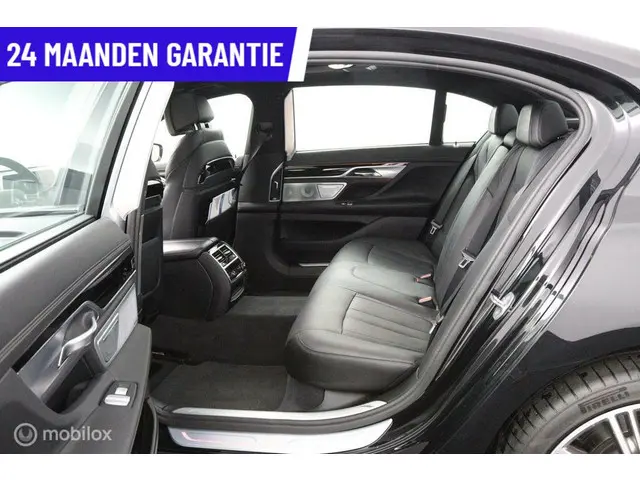 BMW 7 Serie 750Li xDrive High Executive 2015 Benzine 15
