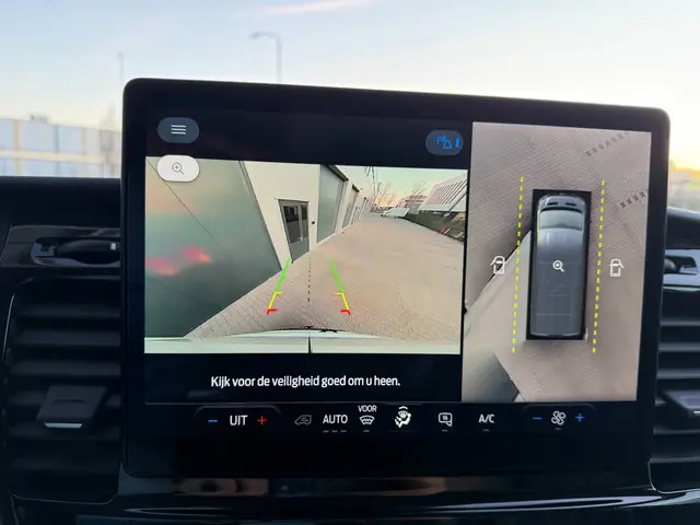 Ford Transit 350 2.0 TDCI L3H2 Limited RWD 2024 Diesel 8