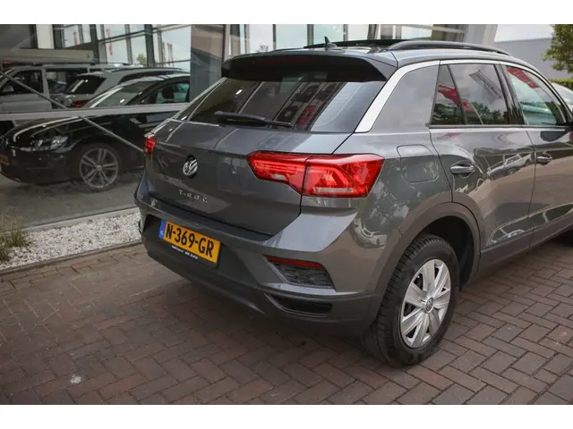 Volkswagen T-Roc 1.0 TSI Sport | Pano | 2019 Benzine 24