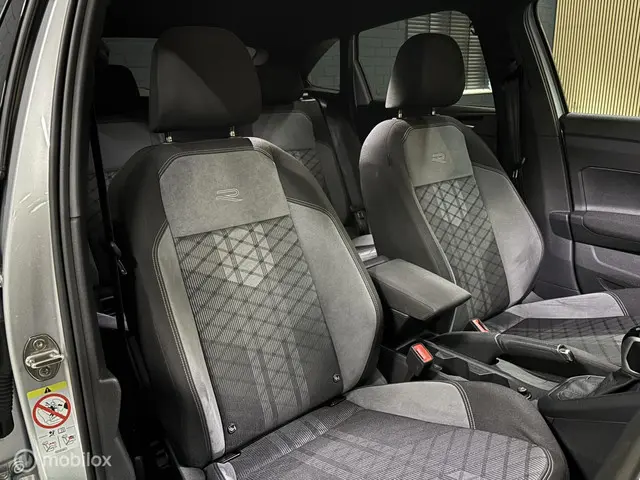 Volkswagen Taigo 1.0 TSI R-Line Business 2023 Benzine 12