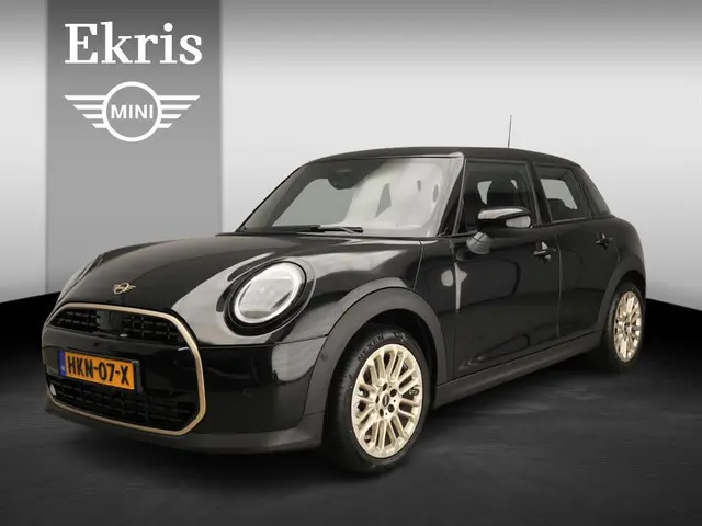 MINI 5-Deurs Cooper C 2025 Benzine