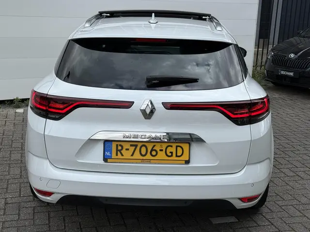 Renault Mégane Estate 1.3 TCe Intens 2022 Benzine 18