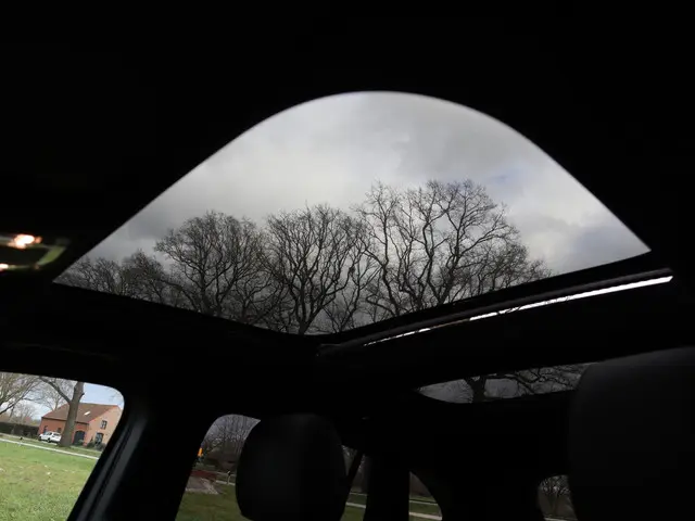 Mercedes-Benz GLA 250 e Style 2021 Hybride Benzine 10