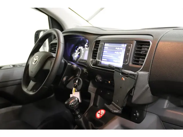 Toyota ProAce Worker 2.0 145PK L2H1 EURO 6 2022 Diesel 11
