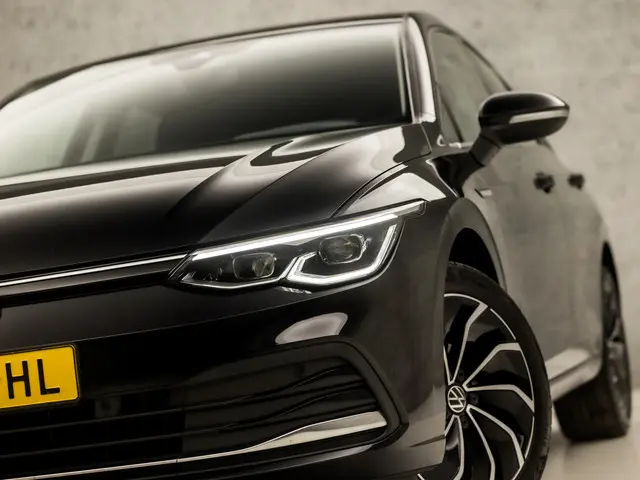 Volkswagen Golf 1.5 TSI Sport 2020 Benzine 12