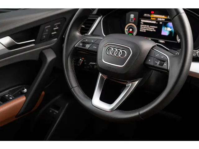 Audi Q5 50 TFSI e 2021 Hybride Benzine 11