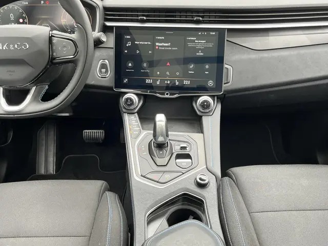 Lynk & Co 01 1.5 2023 Hybride Benzine 75