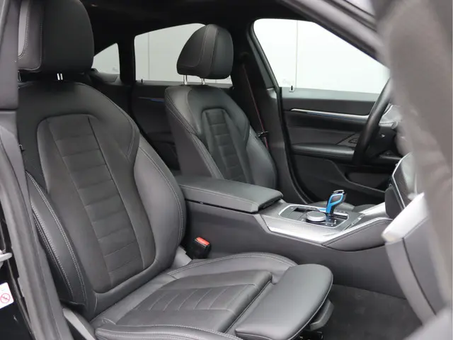 BMW i4 M50 High Executive 84 kWh 2022 Elektrisch 33