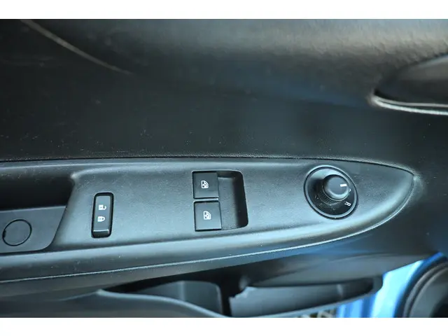 Opel KARL 1.0 ecoFLEX Edition 2016 Benzine 30