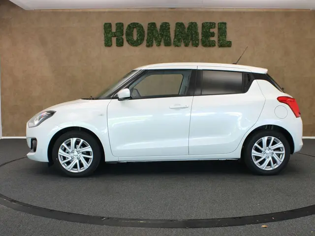 Suzuki Swift 1.2 Select Smart Hybrid 2024 Benzine 10