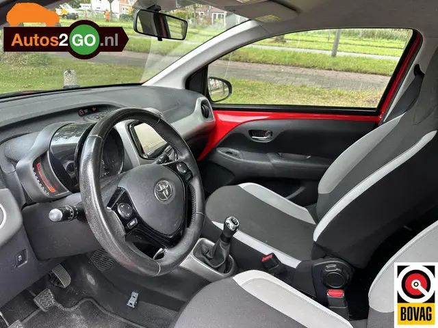Toyota Aygo 1.0 VVT-i x-play 2017 Benzine 11