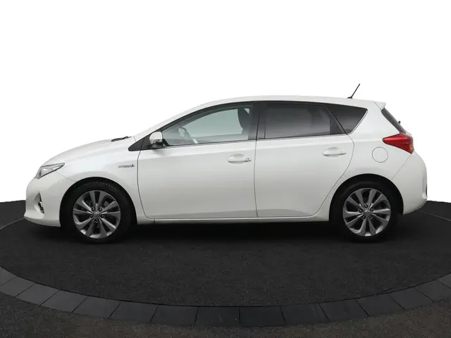 Toyota Auris 1.8 Hybrid Lease 2013 Hybride Benzine 3