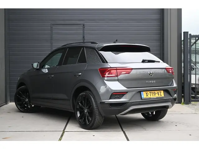 Volkswagen T-Roc 1.5 TSI Sport Business R 2020 Benzine 8