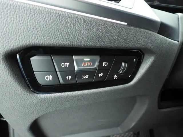 BMW 3 Serie 320i 2023 Benzine 26