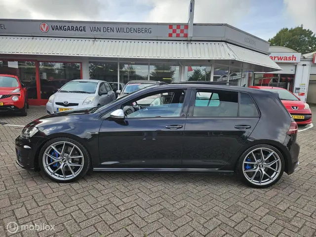 Volkswagen Golf 2