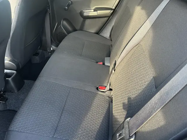 Suzuki Swift 1.2 Select Smart Hybrid 2024 Benzine 17