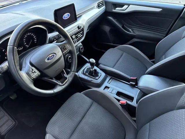 Ford Focus Wagon HELAAS VERKOCHT!!! 2019 Benzine 7